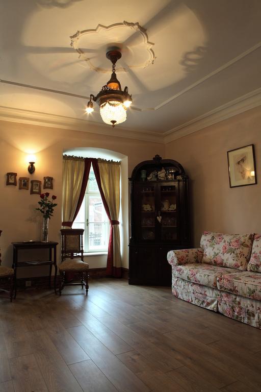 Apartmany Antik Pratterov Dom บันสกา ชีอาว์นีซา ห้อง รูปภาพ