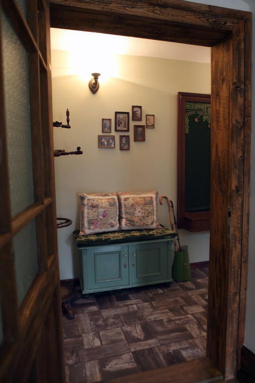 Apartmany Antik Pratterov Dom บันสกา ชีอาว์นีซา ห้อง รูปภาพ